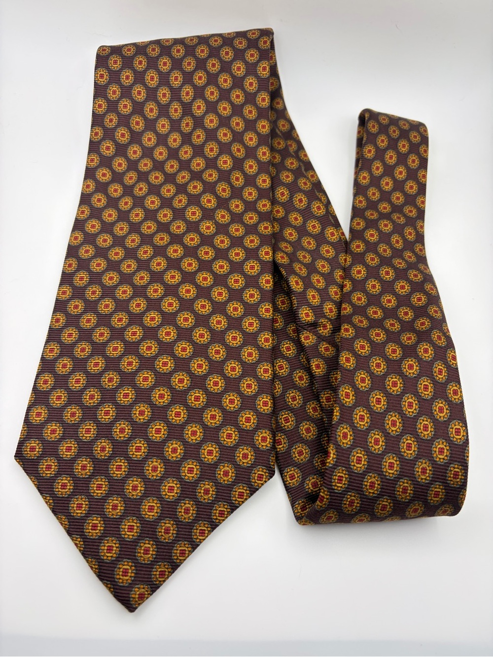Brooks Brothers Makers Pure Silk Tie Brown Gold Medallion Made USA 4”
